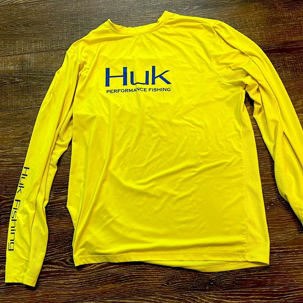 HUK yellow blue long sleeve fishing performance